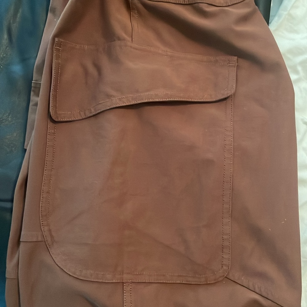 Light Cargo Pocket High-Rise Cropped Pants